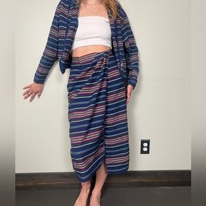 Vintage Striped 2 piece business skirt suit Size Medium/6